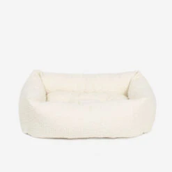 Lords & Labradors Cosy & Calm Puppy Box Bed Ivory Boucle